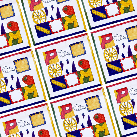 Maiolica artigianale PIL PIL in terracotta di pasta rossa smaltata, dipinta a mano con composizione grafica ispirata a Napoli,lettere stilizzate, sagoma del Vesuvio, Italia, ruota di carro, pomodoro, pasta e ali. Colori vivaci e cornice multicolore. Perfetta per uso alimentare e decorativo.