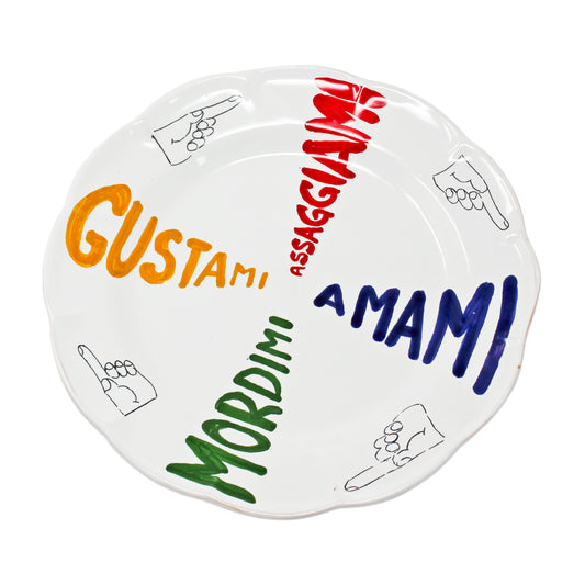 Piatto artigianale in terracotta smaltata dipinto a mano con scritte colorate Gustami Assaggiami Amami Mordimi uso alimentare ideale per tavola originale