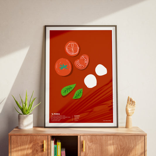 Poster illustrato A Pizza con pomodoro mozzarella e basilico su sfondo rosso acceso design minimal ispirato alla cucina tipica italiana.