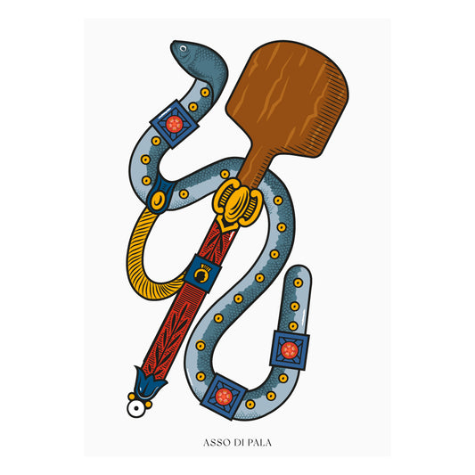 Poster tipografico su sfondo bianco che reinterpreta l Asso di Spade del mazzo Modiano come pala per pizza napoletana una lunga impugnatura rossa e blu con fregi art deco e maniglie a voluta grigie punteggiate di borchie dorate, sormontata da una pala in legno marrone, il tutto racchiuso in una composizione elegante e minimal, con lettering nero Asso di Pala in carattere Modiano