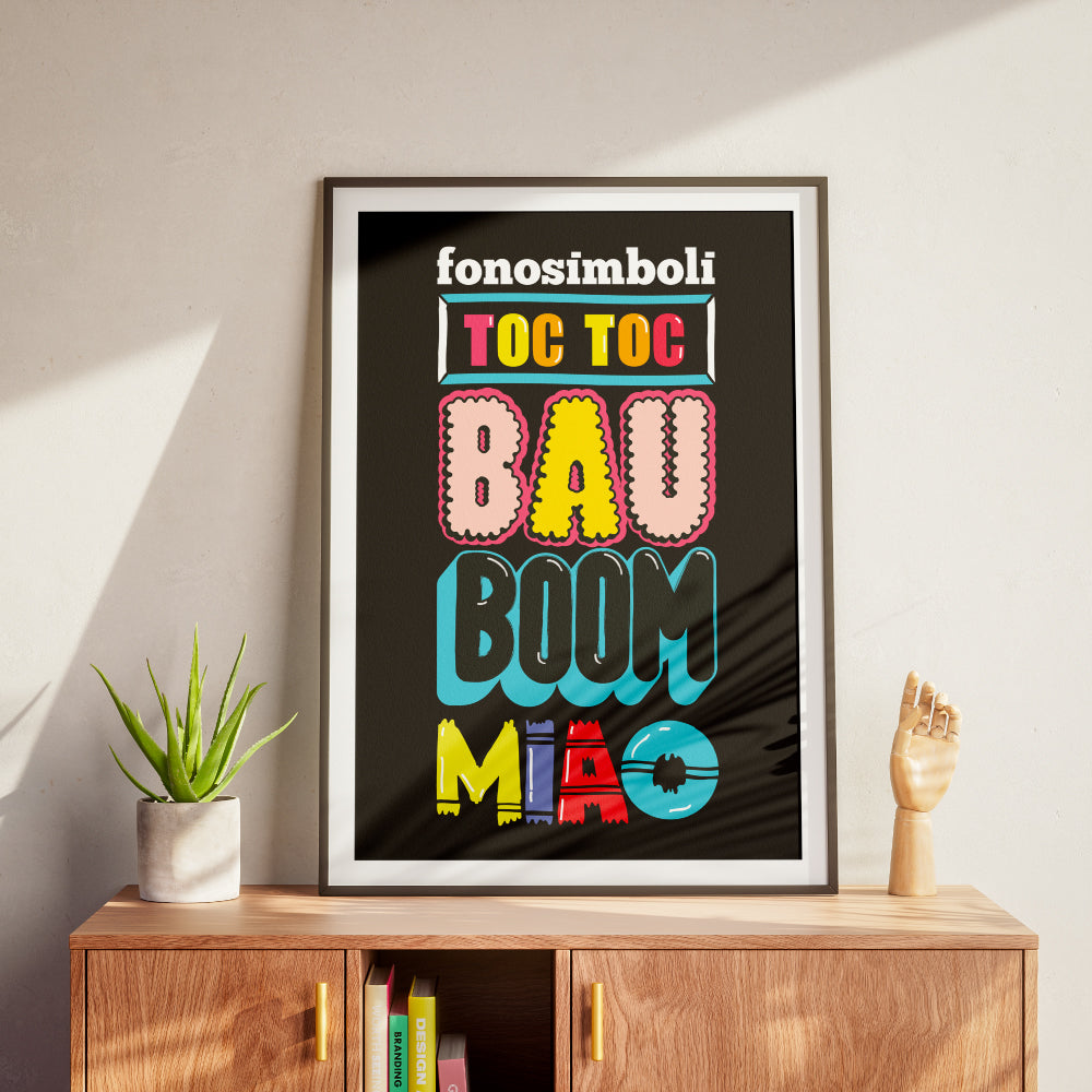 Poster tipografico illustrato con fonosimboli TOC TOC  BAU BOOM e MIAO in lettering colorato su sfondo nero design pop contemporaneo ideale per decorazione parete.