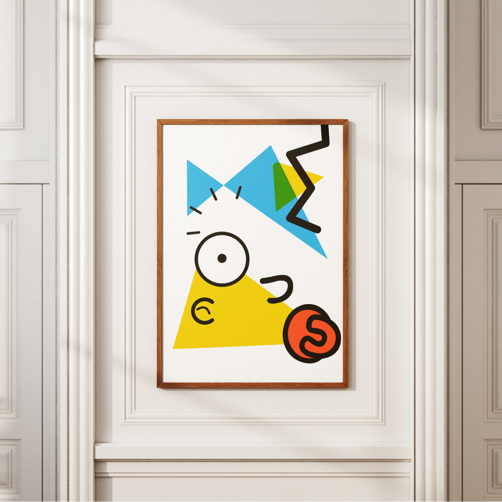 Poster astratto con forme geometriche colorate in stile Kandinsky che richiamano Maggie dei Simpson con triangolo giallo forme blu e verdi  linee nere dinamiche ed elemento circolare arancione stile ciuccio.