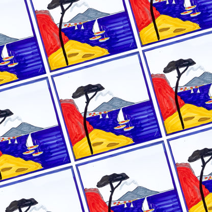 Maiolica artigianale dipinta a mano con paesaggio del Golfo di Napoli, Vesuvio fumante, mare blu intenso, barche colorate e scogliera rossa su terracotta di pasta rossa smaltata.