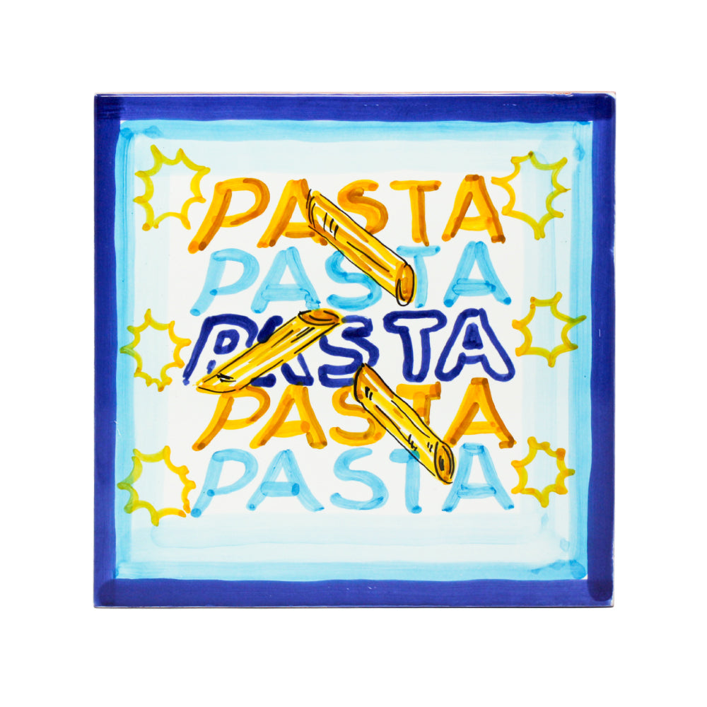 Maiolica artigianale decorata a mano con motivo pasta italiana ceramica decorativa per cucina in stile mediterraneo