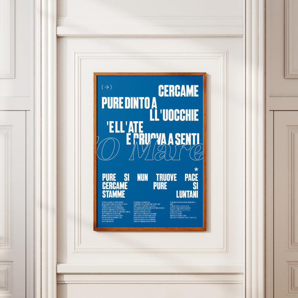 Poster Napoli design con il testo della canzone Arrecria di Fabio Canciello. Stampa artistica tipografica dedicata al mare di Napoli e alla cultura partenopea, perfetta come quadro moderno per arredare casa o ufficio.