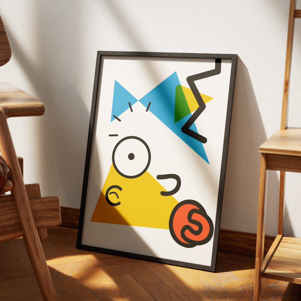 Poster astratto con forme geometriche colorate in stile Kandinsky che richiamano Maggie dei Simpson con triangolo giallo forme blu e verdi  linee nere dinamiche ed elemento circolare arancione stile ciuccio.